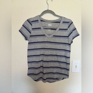 SO short sleeve v-neck